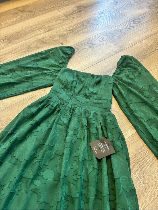 Lulus Dresses & Skirts - Lulus NWT Emerald Green Floral Jacquard Maxi Dress Long Sleeve Tie Back Size S
